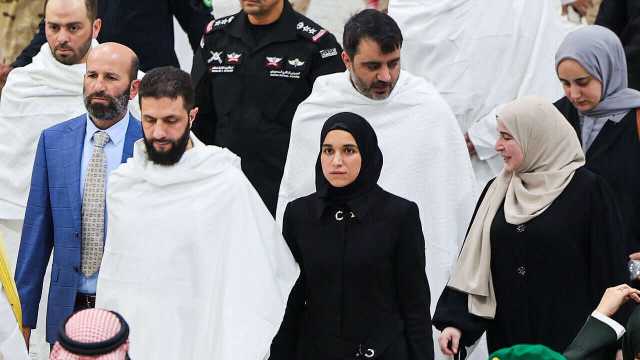 'من القصور إلى المغارات'.. الرئيس السوري يكشف أسرارا مؤثرة عن زواجه في زمن النزوح