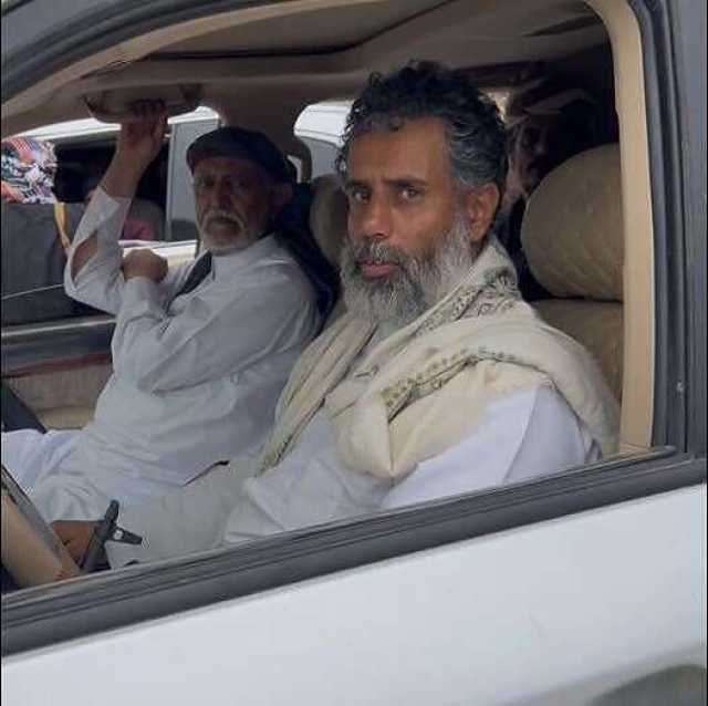 عاجل: نقل الشيخ محمد الزايدي إلى الغيضة وسط حراسة مشددة لإيجاد حل ودي للقضية