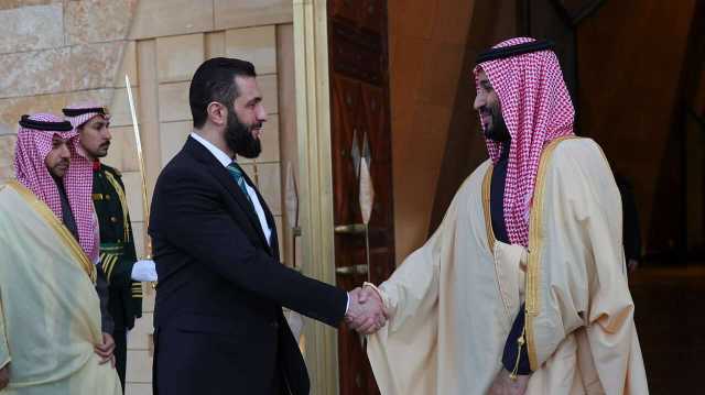 ترامب يصدم الجميع: هل يسلِّم أردوغان أحمد الشرع إلى أمريكا؟