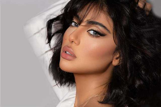 شاهد: الفنانة شيلاء سبت تدخل في نوبة بكاء خلال بث مباشر بسبب العنوسة (فيديو)