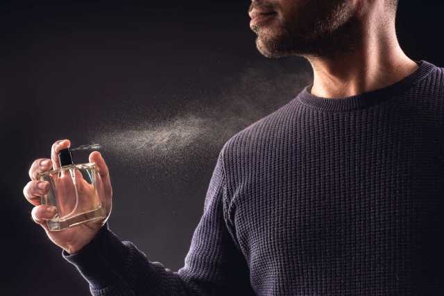 هل تعلم أن عطرك المفضل يكشف جوانب خفية شخصيتك.. فمن تكون؟