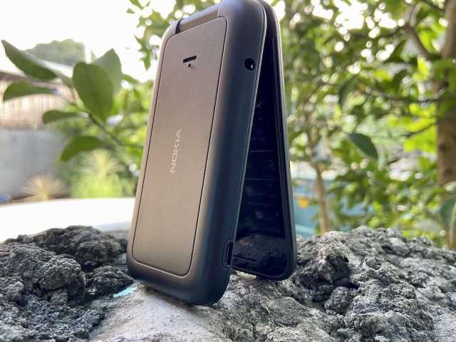 نوكيا تكشف عن هاتفها الجديد Nokia 2660 Flip بمواصفات ممتازة وسعر منافس