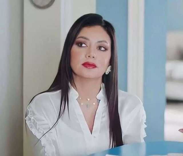 الفنانة رانيا يوسف تثير ضجة بظهور جديد أكثر جرأة (صورة)
