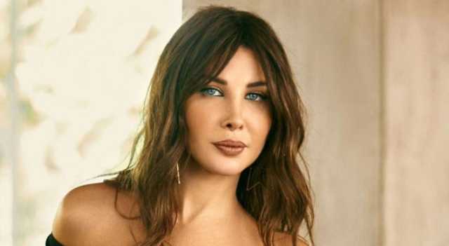نانسي عجرم تثير ضجة بسبب فستانها الجريء خلال حفلها في قبرص (صور)