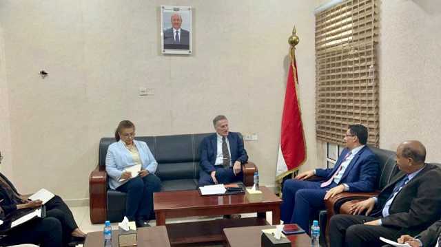 الحكومة تبدي استعدادها تذليل الصعوبات أمام لجنة إعادة الانتشار بالحديدة