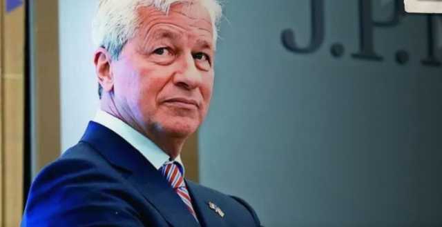 رئيس أكبر بنك في العالم يحذر من أنّ “العالم ليس مستعداً” لأسعار الفائدة عند 7%