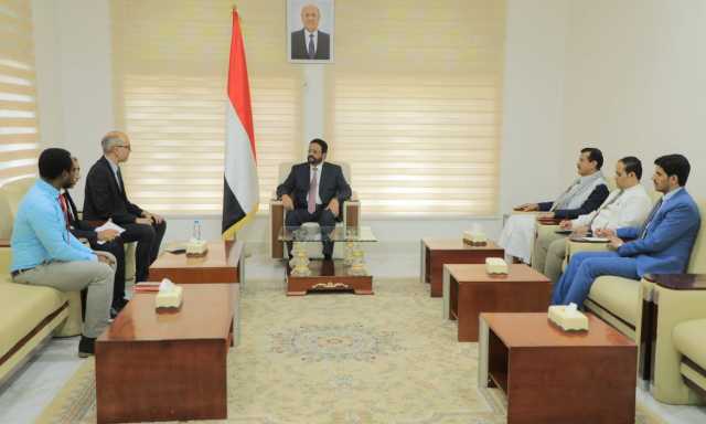 اللواء سلطان العرادة يؤكد جاهزية مطار مأرب لاستقبال العمليات الإنسانية للمنظمات الأممية 