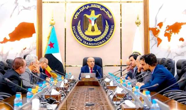 الانتقالي يتهم معين عبد الملك بافتعال الازمات والتحضير لفتح أزمات جديدة