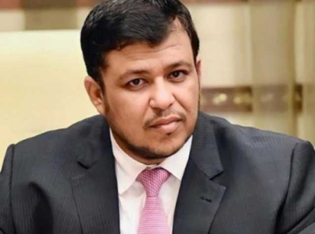 د عبدالله العليمي يجري اتصالا برئيس هيئة الأركان الفريق الركن صغير بن عزيز