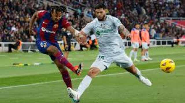 برشلونة يكتسح خيتافي ويهدد ريال مدريد