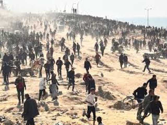 استهداف إسرائيلي جديد لنازحين ينتظرون المساعدات بمدينة غزة