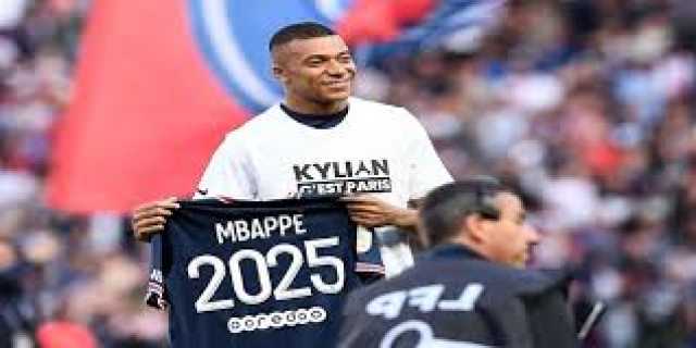 الصفقات تتواصل.. ريال مدريد يرصد صفقة جديدة بعد وصول مبابي