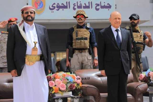 الرئيس العليمي يبشّر بمعركة حاسمة ضد المليشيات ستنطلق من مأرب وبقية المحافظات ويؤكد :مأرب هي صمام أمان الجمهورية وبوابة النصر لاستعادة مؤسسات الدولة