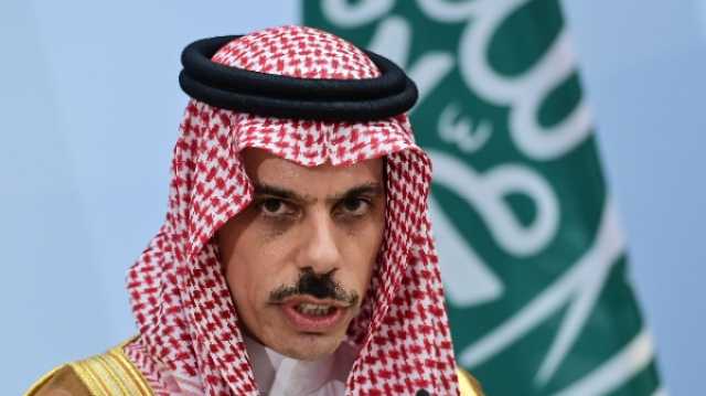 السعودية تتحدث عن خارطة طريق جاهزة للتوقيع بين الأطراف اليمنية.. والحوثي يهاجم الرياض