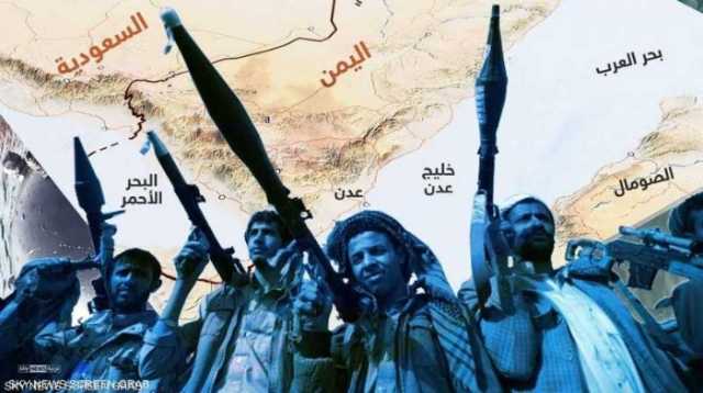 الحوثيون يفقدون قارباً محملاً بالخبراء الأجانب والأسلحة الصاروخية .. والمليشيا تعلن الإستنفار في الحديدة