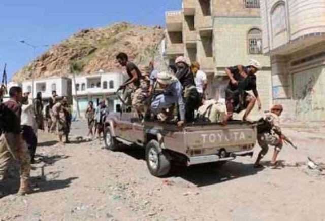 عملية نوعية لأبطال الجيش تقضي على مشرفاً حوثياً وإصابة اثنين من مرافقيه