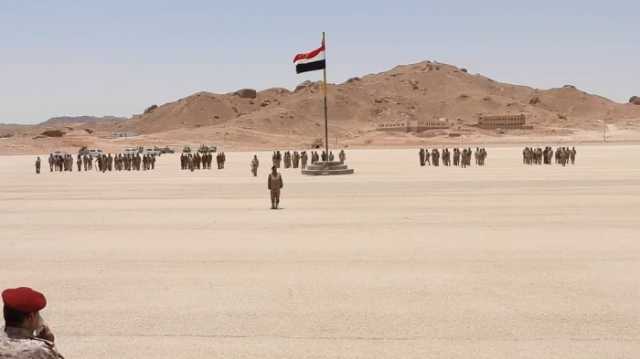 رئيس الأركان من حضرموت يشدد على مختلف القوات والقطاعات العسكرية بالاستعداد الدائم لأداء الواجب الدستوري والوطني