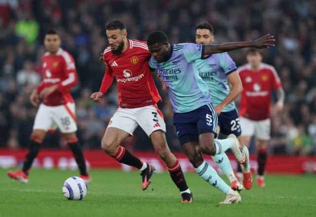 صاحب المركز الثاني يفرض التعادل على مانشستر يونايتد في أولد ترافورد