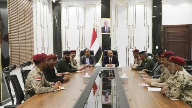 اللجنة الأمنية بحضرموت تتوعد كل من يتعاطى مع التشكيلات العسكرية خارج إطار الدولةوتحذر المساس بأمن المحافظة