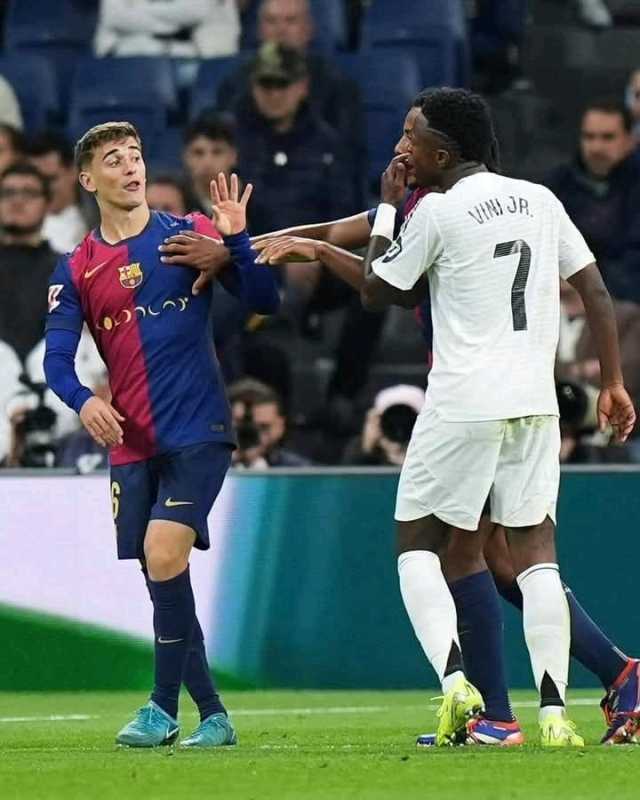 ثلاث نقاط فقط تفصل برشلونة عن لقب الدوري.. هذا ما حدث في الكلاسيكو والريمونتادا الصاعقة للريال