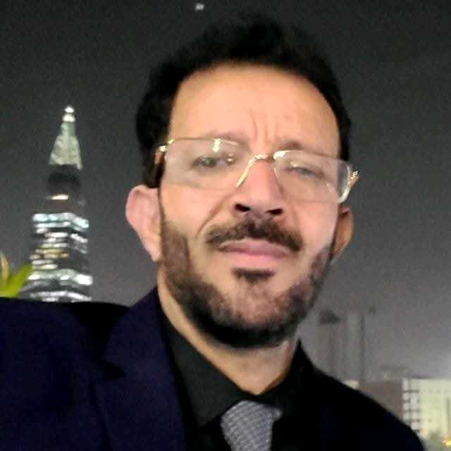 ياسين البكالي.. رحيل شاعر وقاص يمني بعد معاناة مع السكري