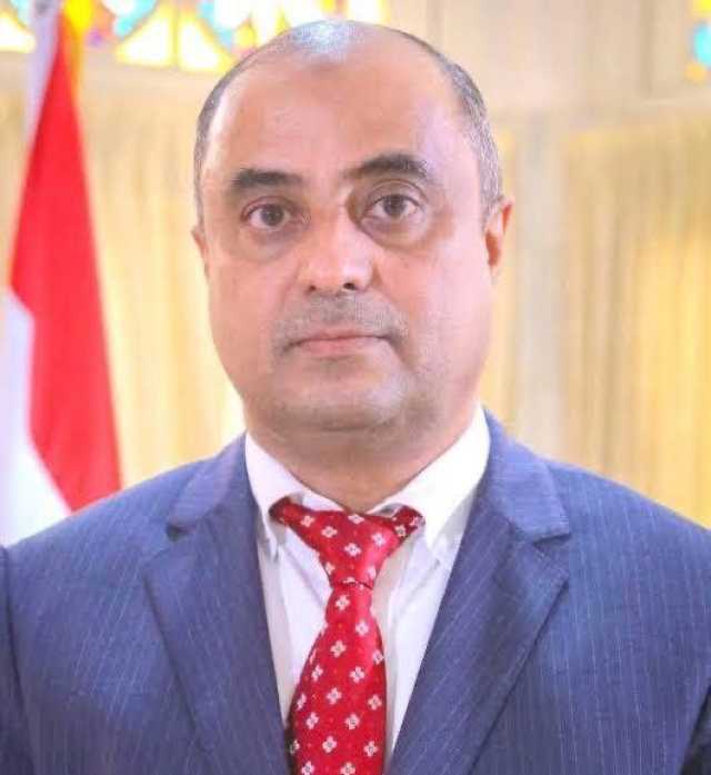 لماذا لا يعود رئيس الحكومة اليمنية الجديد إلى عدن وماذا يحمل من بشائر؟ مصدر مسؤول يكشف أسباب بقائه في الرياض