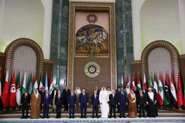 البيان الختامي للقمة العربية يؤيد مساع التوصل الى حل سياسي شامل في اليمن ودعم المجلس الرئاسي