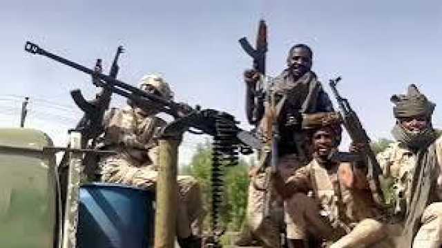 الجيش يتقدم في صحراء دارفور والمسيرات تهاجم معسكر درع السودان