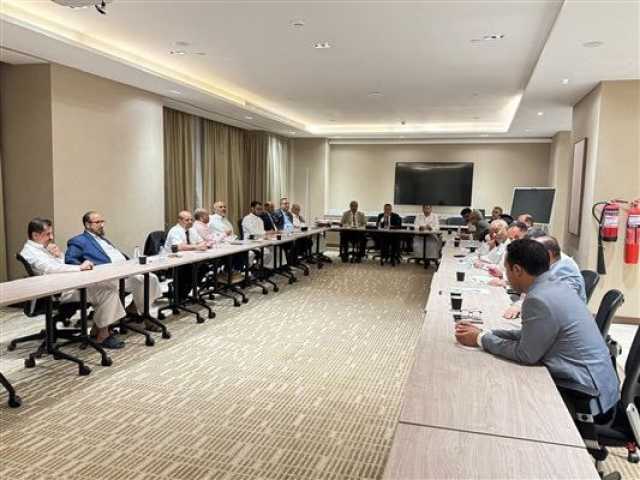الأحزاب والمكونات السياسية اليمنية تطالب بمعالجات اقتصادية عاجلة وتشيد بالحراك النسوي ودعمها لحق التظاهر السلمي