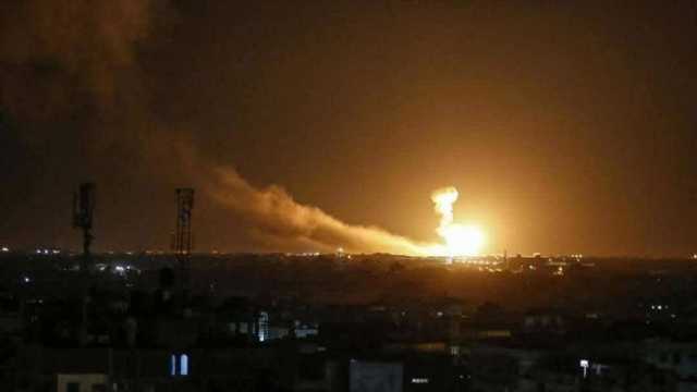 اسرائيل تقصف سوريا بعد ادعاءات باستهداف الجولان المحتل بصاروخين