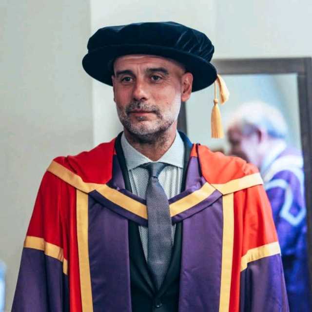 مدرب كرة قدم شهير يصرح بما لم يستطيع قوله الكثير من حكام العرب:''ما يحدث بغزة كابوس يؤلمني بشدة والدور قادم على أطفالنا''