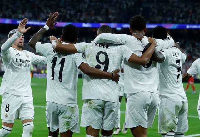 عشرة لاعبين.. ريال مدريد يعود لمسار الانتصارات بثلاثية في كأس العالم للأندية