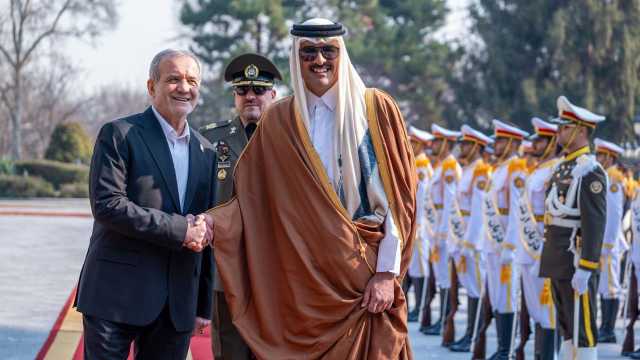 ماذا قال أمير قطر للإيرانيين بعد الضربة على قاعدة العديد؟