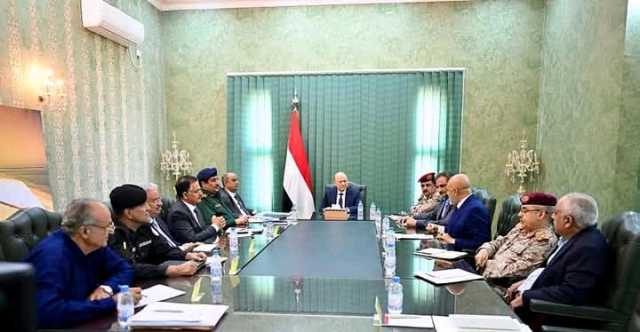 الكشف عن شبكة إرهابيـ.ة على صلة بالحوثيين يقودها قائد لواء النقل السابق أمجد خالد.. وأسماء قيادات حوثية مرتبطة بها