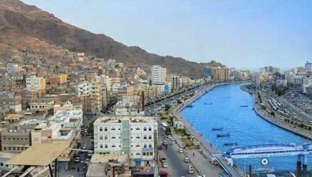 أحزاب حضرموت تتهرب من تحميل المجلس الانتقالي الجنوبي مسؤولية طرد اللجنة البرلمانية وتحمل السلطة المحلية التبعات وتؤكد ان المحافظة ليست ساحة لتصفية الحسابات