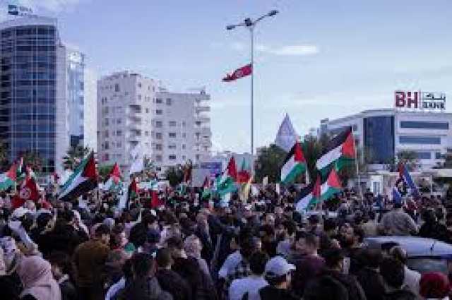 مَسيرات دولية حاشدة تضامناً مع غزة.. وموظفو الاتحاد الأوروبي يدعون لتعليق العلاقات مع تل ابيب