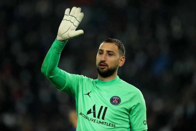 أزمة مالية تدفع سان جيرمان للاستغناء عن دوناروما.. واللاعب يودع الجماهير