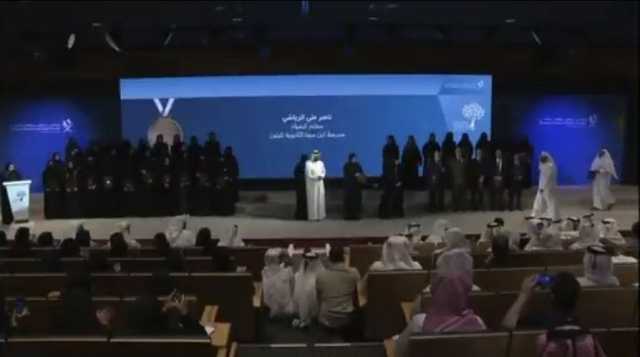تكريم تربوي يمني في قطر… ناصر الرياشي يحصد جائزة المعلم المثالي بعد مسيرة تجاوزت ثلاثة عقود