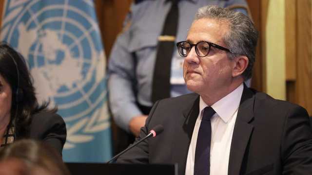 أول عربي يتقلد منصب مدير عام منظمة اليونسكو