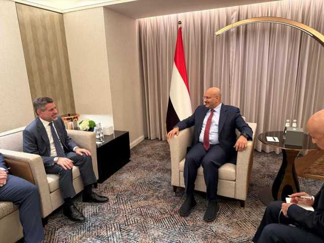 العميد طارق صالح يلتقي بالسفير الأمريكي