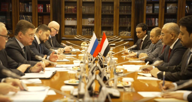 عاجل : المجلس الانتقالي يسلم ثروات الجنوب وفي مقدمتها النفط والطاقة لروسيا مقابل أحلام الانفصال.. والحكومة الشرعية خارج إطار الحسابات