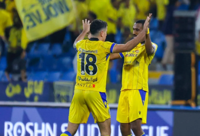 التعاون يفرض نفسه رقماً صعباً في الدوري السعودي... واستقرار إداري وفني يعزز الزخم