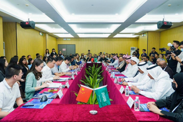 اتفاقية صناعية كبرى: مصنع سيارات حديثة في جازان السعودية بالشراكة مع شركة صينية رائدة