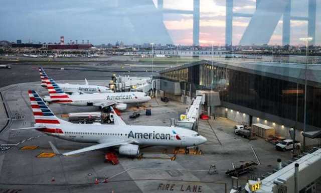 واشنطن تُجبر شركات الطيران على إلغاء آلاف الرحلات.. أزمة المراقبين الجويين تهدد المجال الجوي الأمريكي