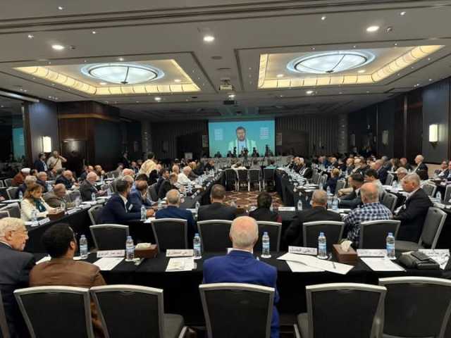 بيان لتكتل الأحزاب في اليمن حول ظهور عبدالملك الحوثي في ''المؤتمر القومي العربي'' والمخلافي يعلق