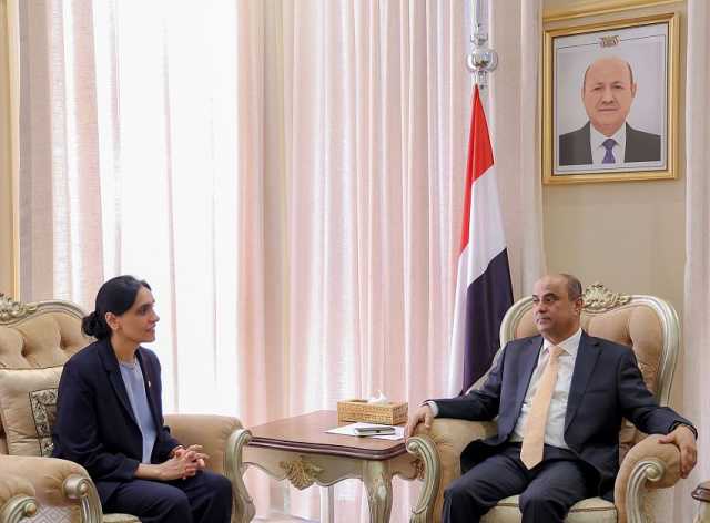 رئيس وزراء اليمن يستعرض مع الحكومة البريطانية دعم الإصلاحات الاقتصادية ومؤتمرات الصحة والطاقة  