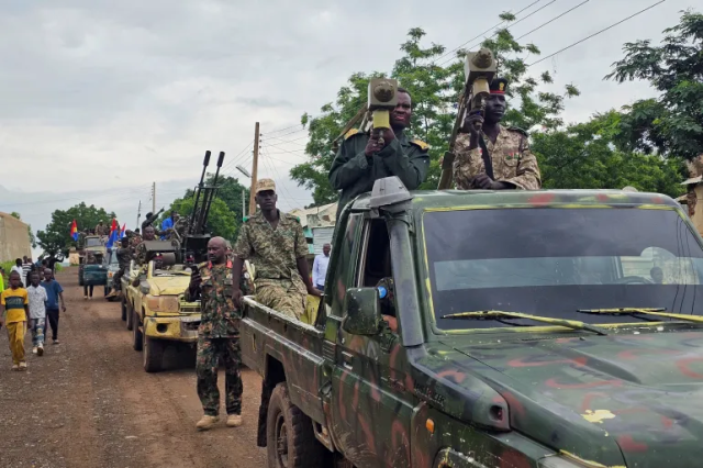 الجيش السوداني يحقق انتصارات جديدة على قوات الدعم السريع ويستعيد مناطق شاسعة