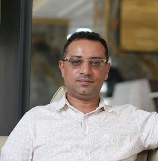 المقاومة الوطنية بالمخا تحتجز إعلامي هاجم طارق صالح وأسرة ''عفاش''