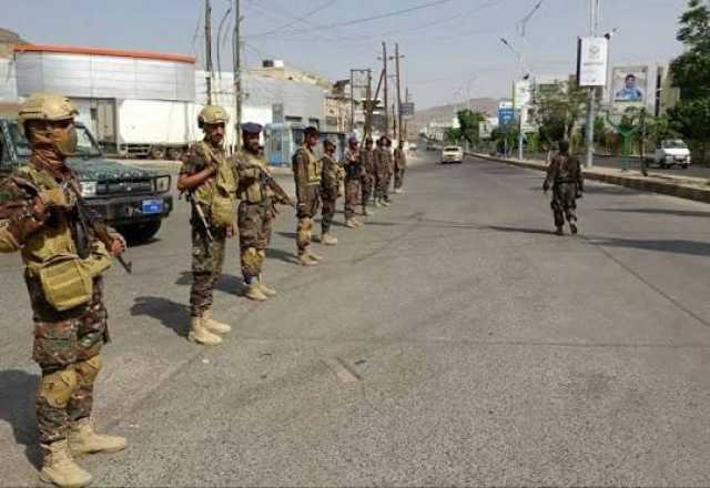 الحوثيون يرحّلون مختطفي إب إلى صنعاء وسط قلق متصاعد وتحذيرات حقوقية