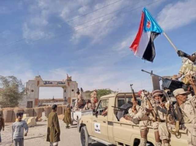 عاجل: فضيحة إعلامية للانتقالي: قتلى وجرحى شبوة كانت بسبب محاولة سرقة شيول تابع لوزارة الدفاع وقيادي جنوبي ينفي استهداف قوات دفاع شبوة بطيران مسيّر